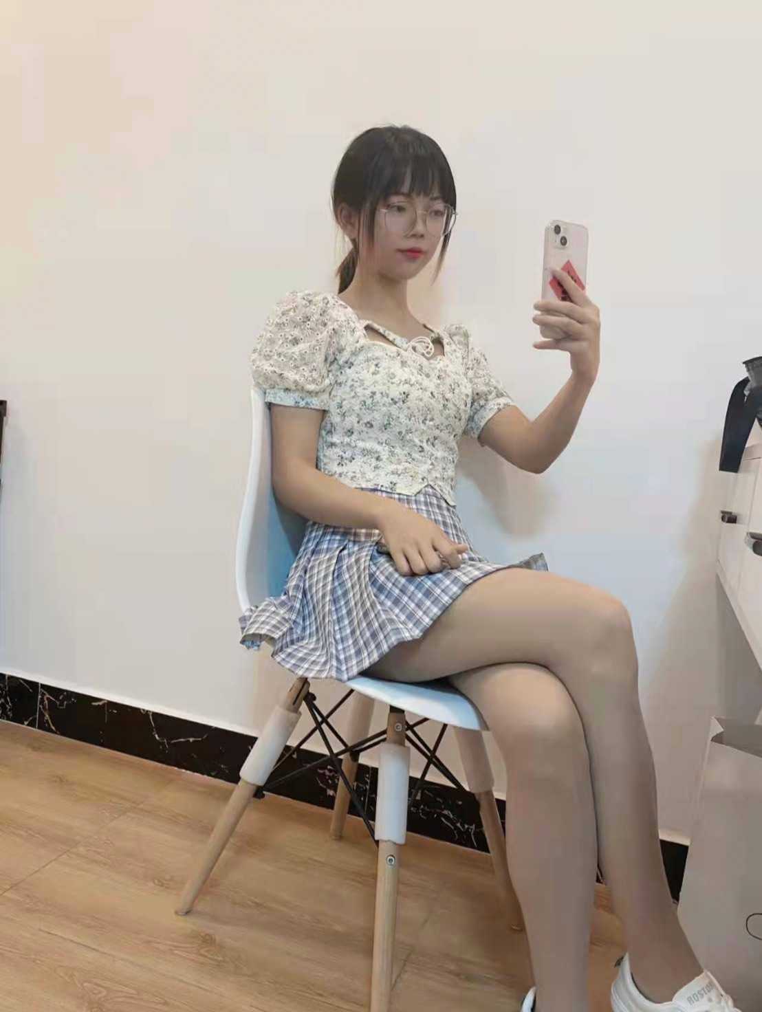 天河智慧城年轻漂亮的妹子