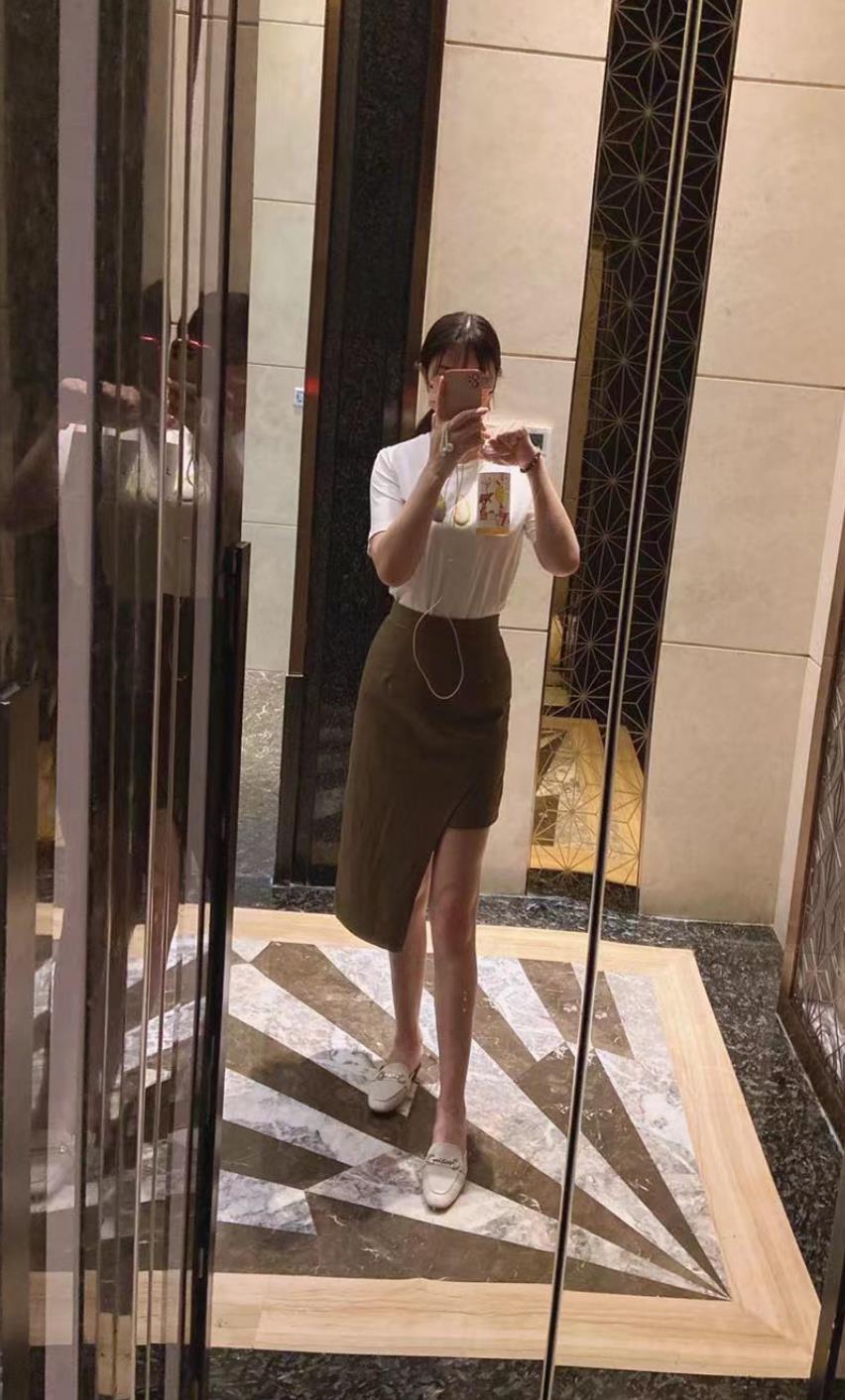 天河区大长腿欣然妹子